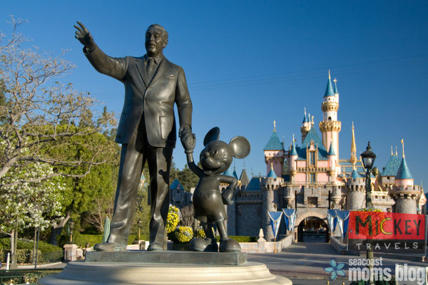 Your Guide to Disneyland: Our MickeyTravels Agent Genevieve Buck