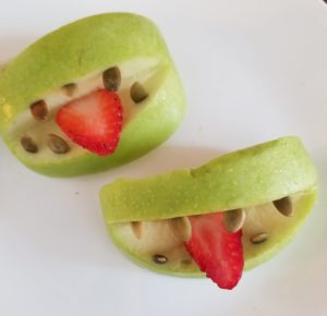 healthy halloween snack option - apple monster mouths