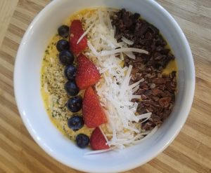 smoothie bowl - kid-friendly breakfast recipes